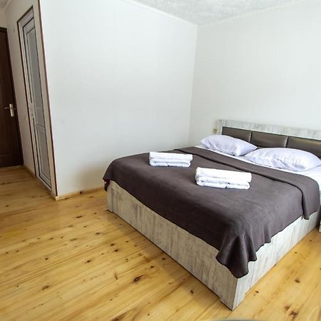Katos Guesthouse Mestia Esterno foto